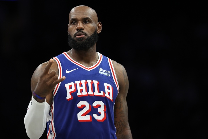 单打乔：詹姆斯去76人就是为帮他们终结43年冠军荒提升历史地位